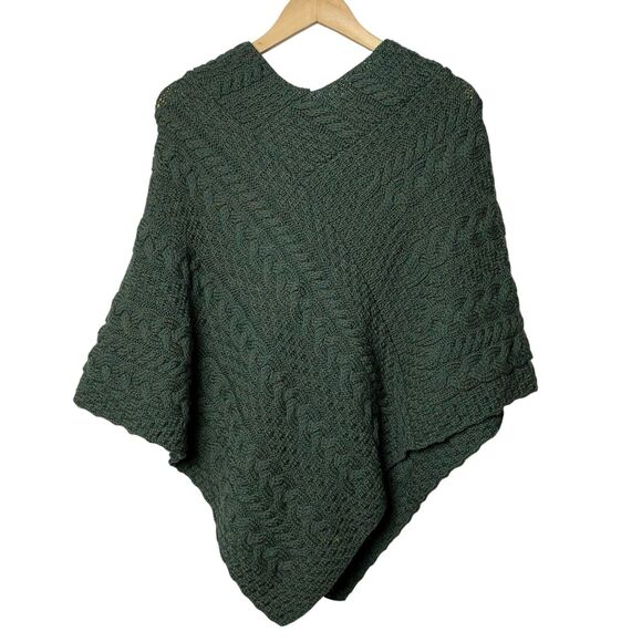 NEW Aran Woollen Mills Cable Knit Merino Wool Poncho Connermara Green Ireland - Picture 4 of 9